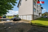 Prodej bytu 3+1 s lodžií i garáží, 75 m², Chodská Lhota
