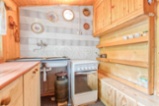 Prodej chaty v Komorní Lhotce na polosamotě se zahradou  207 m2