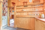 Prodej chaty v Komorní Lhotce na polosamotě se zahradou  207 m2