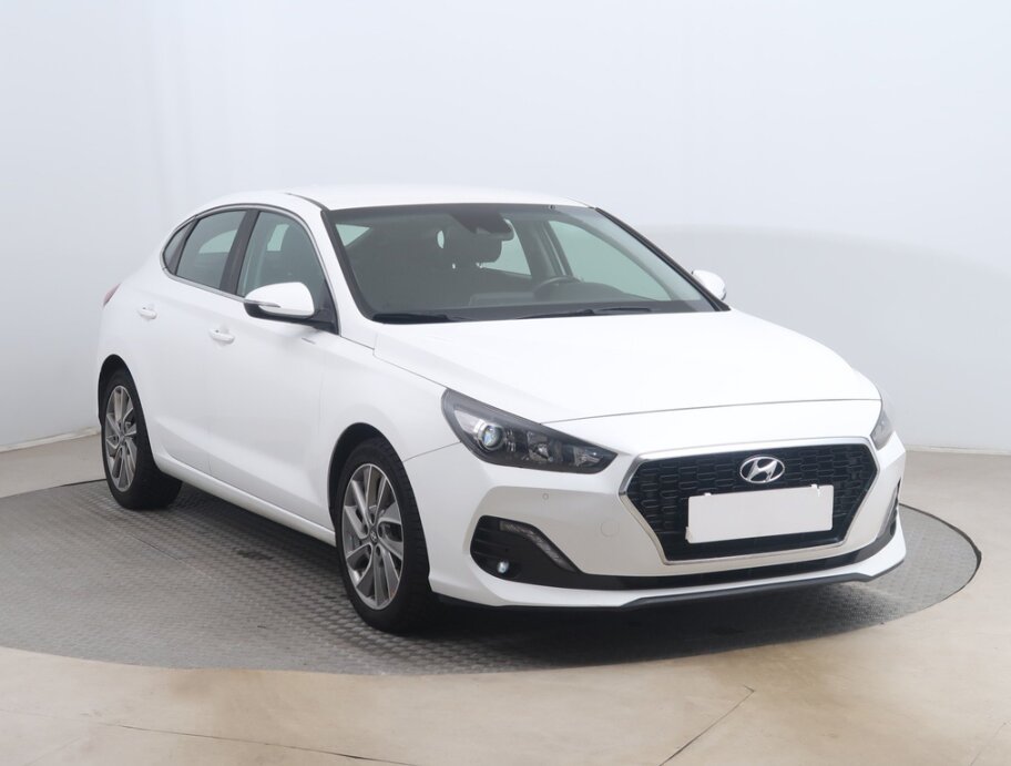Hyundai i30 Fastback, 1.4 T-GDI, ČR,1.maj, Serv