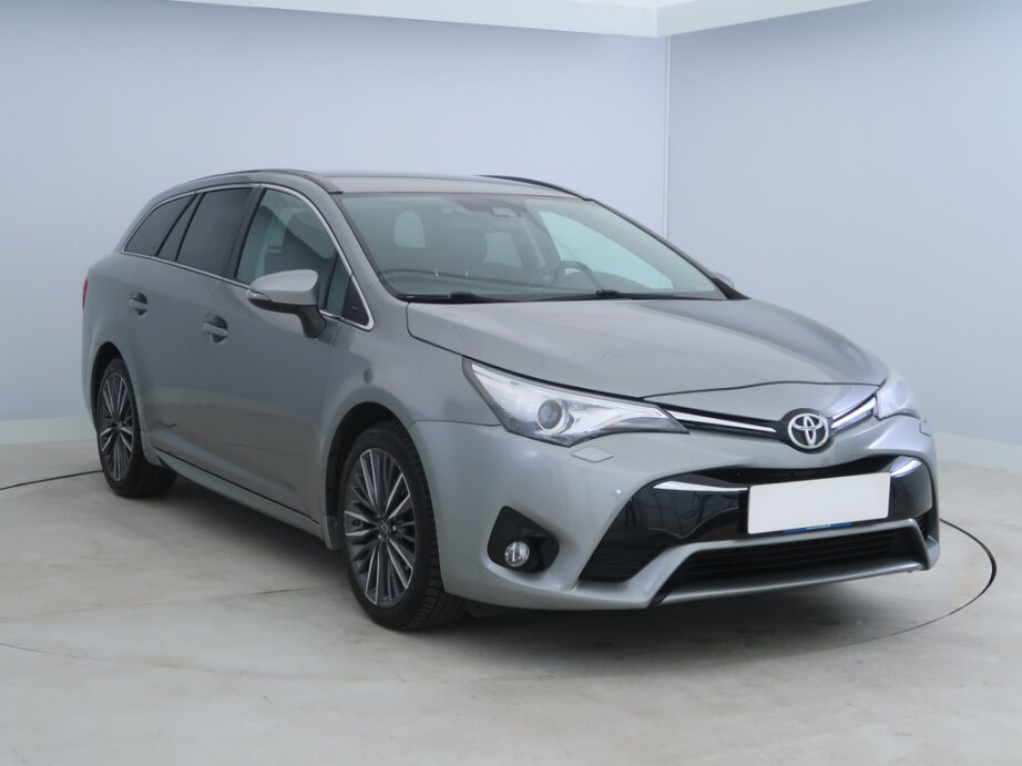 Toyota Avensis, 1.8 Valvematic, Kůže, Bi-Xenony,