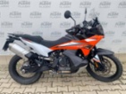 KTM 890 Adventure, silniční enduro