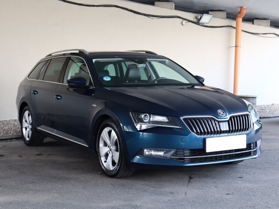Skoda Superb, 2.0 TDILaurin&Klement , Navi,, Combi