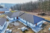 Moderní novostavba 5+kk, 126 m², pozemek 801 m², terasa k lesu, PENB A – Bukovany, okres Benešov
