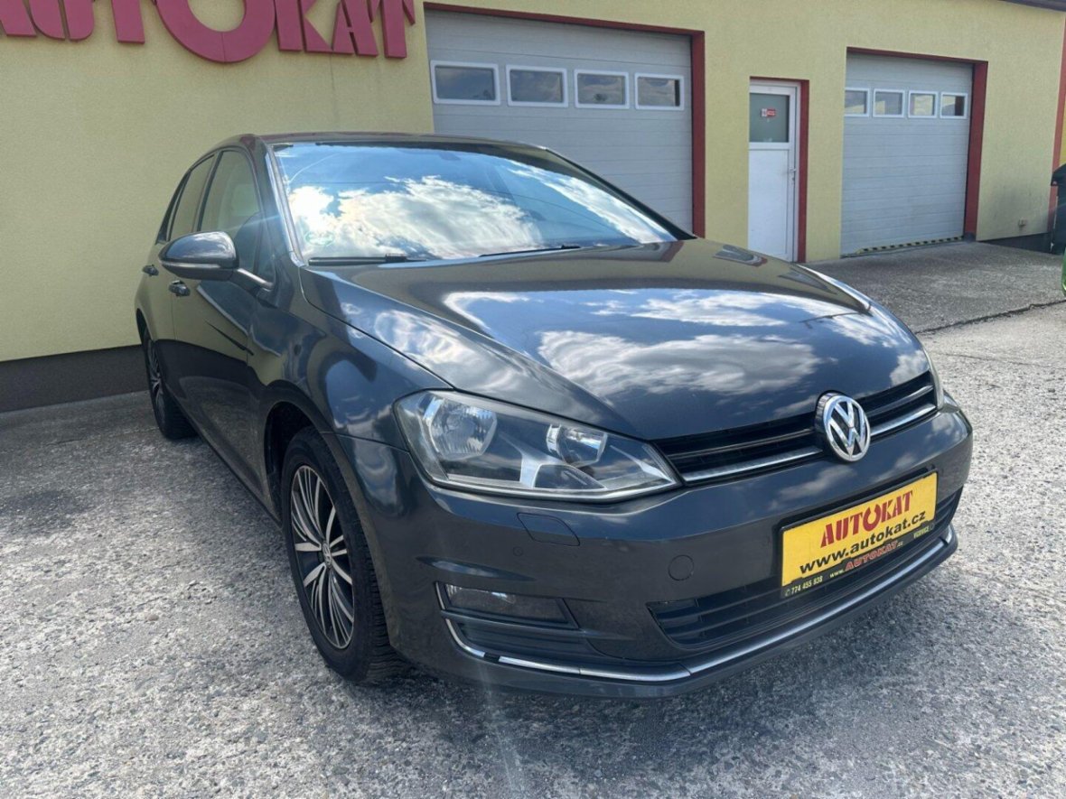 Volkswagen Golf, 1.2TSi 63kW/Tempomat/Výhřev,
