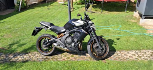 Kawasaki ER6N 53 kw - bazar-zona.cz