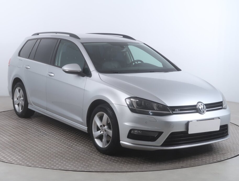 VW Golf, 1.6 TDIR-Line , Automat, Serv.kniha,,