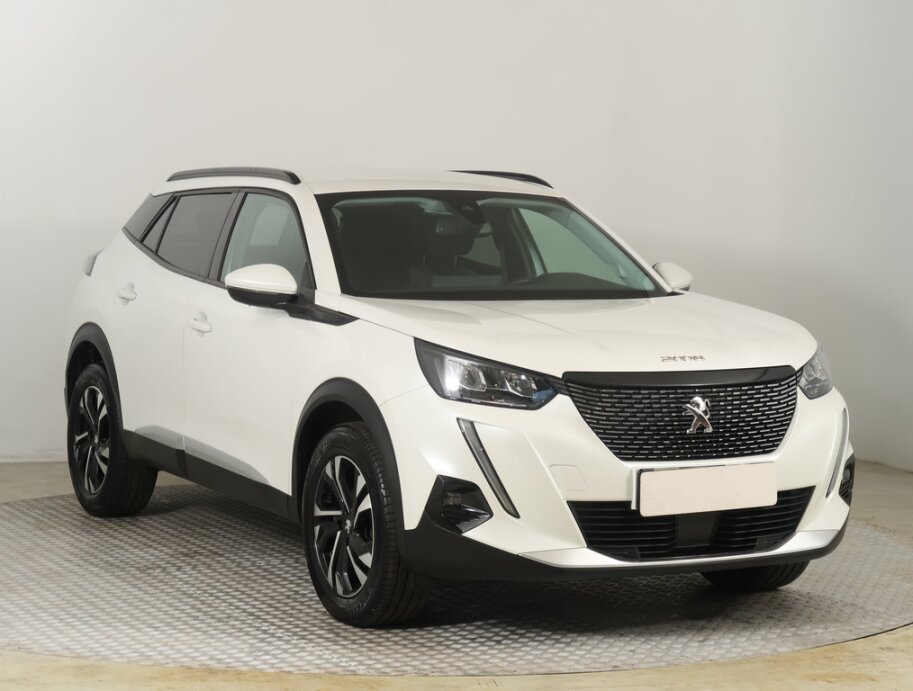 Peugeot 2008, 1.2 PureTechAllure , Automat, ČR,1
