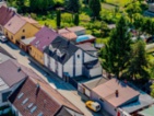 Velmi pěkný RD 5+kk s terasou, garáží a velkou zahradou v klidné ulici Rašínova v Kladně