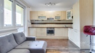 Pronájem bytu 2+kk/B, 45 m2 + balkon 7 m2, ulice V
