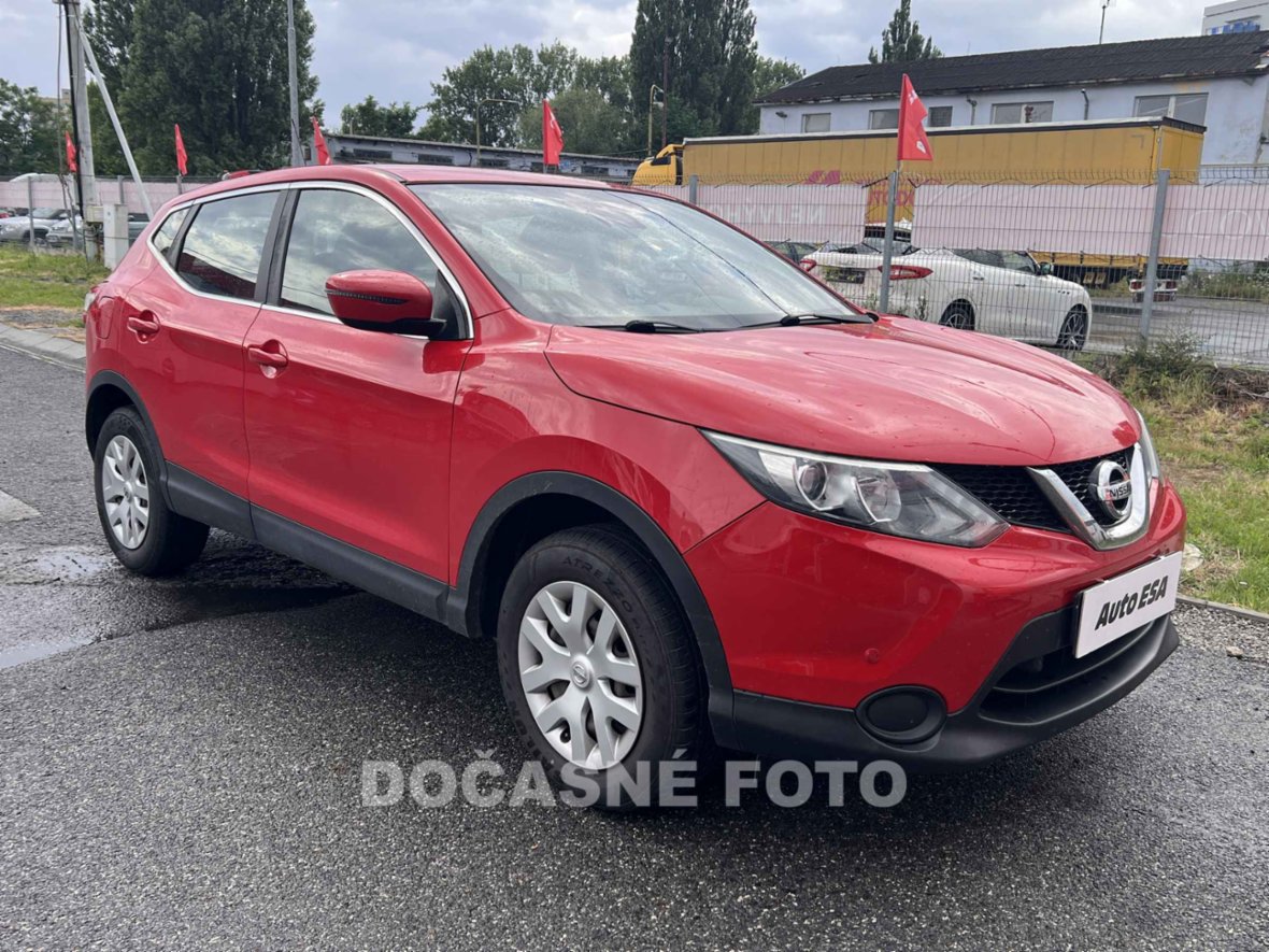 Nissan Qashqai, 1.2 DiG-T, ČR, servis.kniha, SUV,