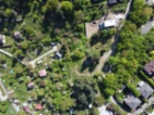 Pozemek se stavebním povolením na rodinný dům - Praha Lipence