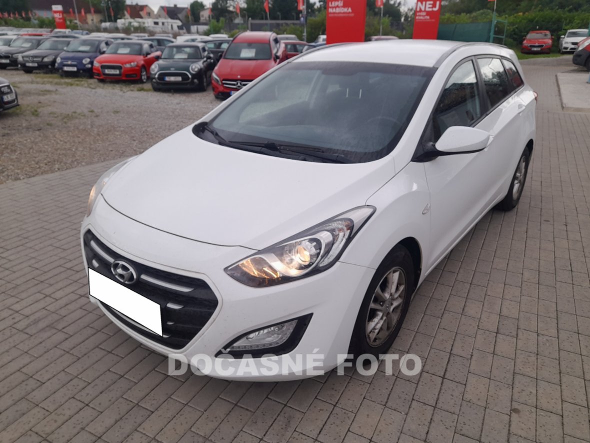 Hyundai I30, 1.6, ČR, servis.kniha, kombi, nafta