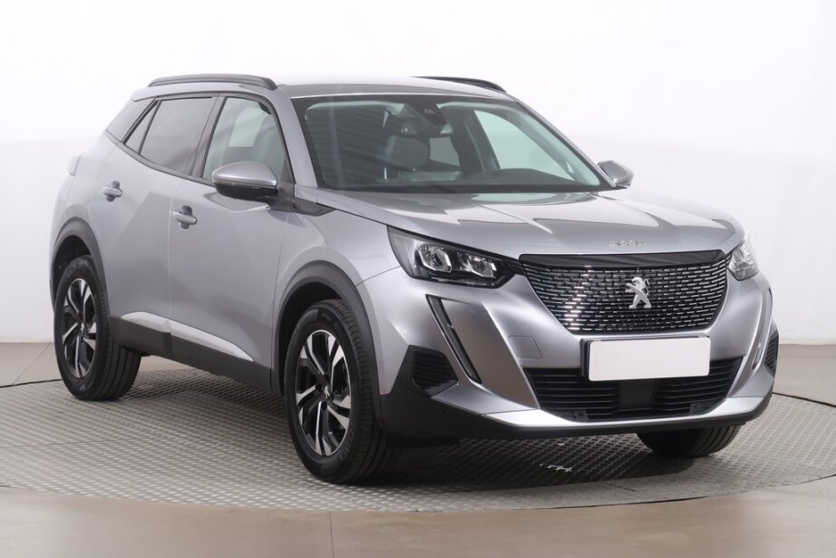 Peugeot 2008, 1.2 PureTechAllure , Automat, ČR,1