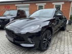 Aston Martin DBX, V8-BLACK-R23-ZÁRUKA-12TKM, SUV,