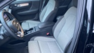 Volvo XC40, CORE, B3 FWD, 120+10 kW / 163+, SUV,
