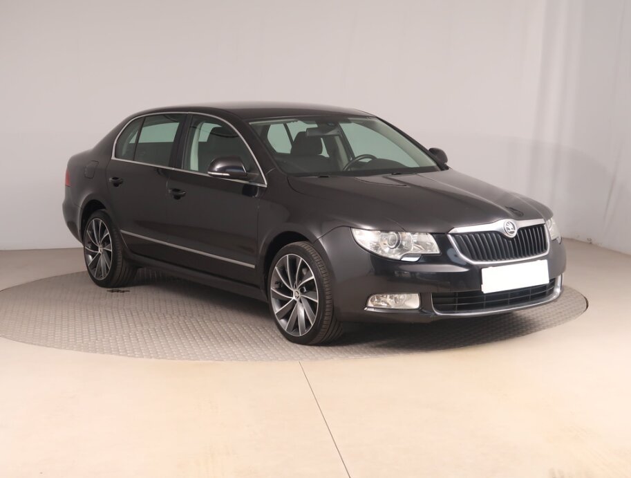 Skoda Superb, 2.0 TDIAmbition , Xenony, Klima,,
