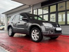 Suzuki Grand Vitara 2.4i Club AUT. benzí