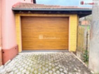 Pronájem garáže o výměře 25 m2 v Uh