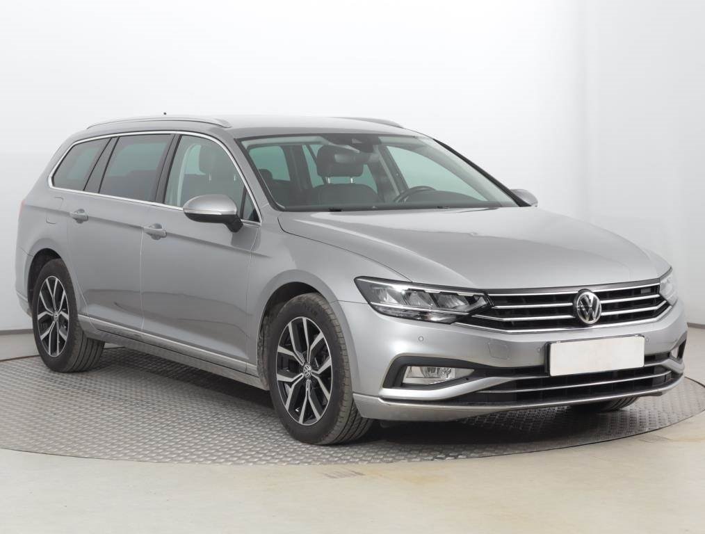 VW Passat, 2.0 TDIElegance , 4X4, Automat,, Combi,