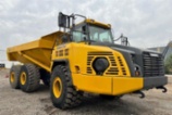 Komatsu, 6x6 dumper na 40t/24m3, nafta