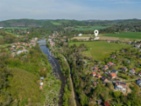 Pozemek s krásným výhledem do přírody, blízko Sázavy