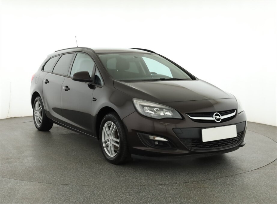 Opel Astra, 1.6 CDTI, Serv.kniha, Klima, rezervace