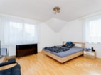 Pronájem rodinného domu 290 m2 s krytým bazénem, Jesenice - Zdiměřice