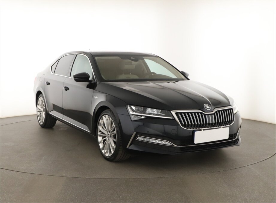 Skoda Superb, 2.0 TSILaurin&Klement ,,