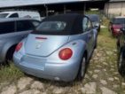 Volkswagen New Beetle, Kabroušek 1.6 75kw,