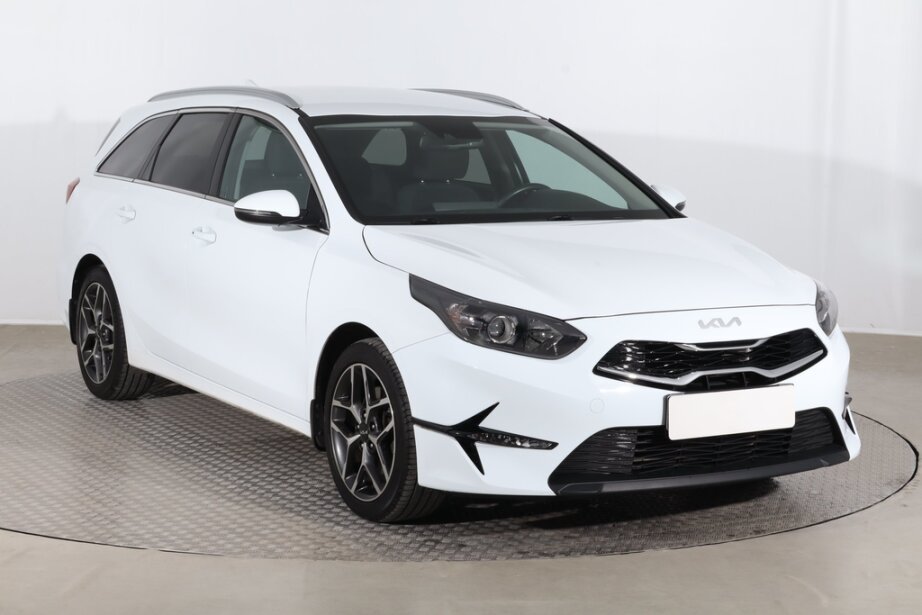 Kia Ceed, 1.5 T-GDI, ČR,2.maj, Serv.kniha, Navi,,