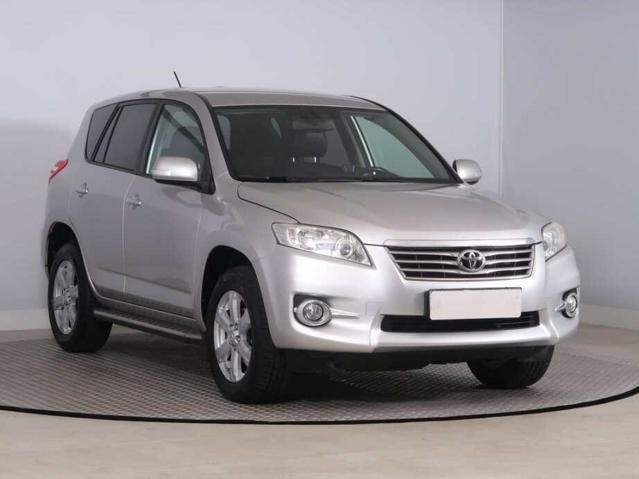 Toyota RAV4, 2.0 VVT-i, 4X4, Automat, ČR,1.maj,,