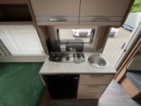 Knaus Sport 400 LK (68), r.v. 2025, barva bílá,