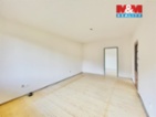 Prodej bytu 4+1, 74 m², Záchlumí