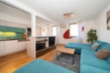 Pronájem 5+kk 186m2 Vinohrady Balbínova, terasa, balkon, 4x koupelna, 4x ložnice, výtah