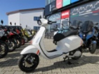Vespa, skútr
