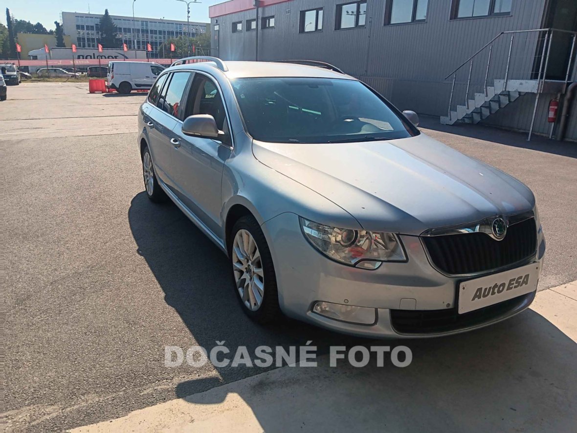 Škoda Superb II, 2.0 TDi, ČR, servis.kniha, kombi,