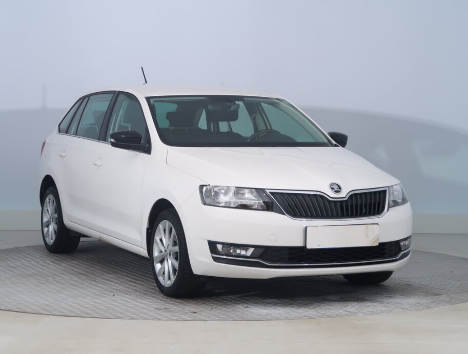 Skoda Rapid Spaceback, 1.0 TSISpaceback , ČR,2.maj