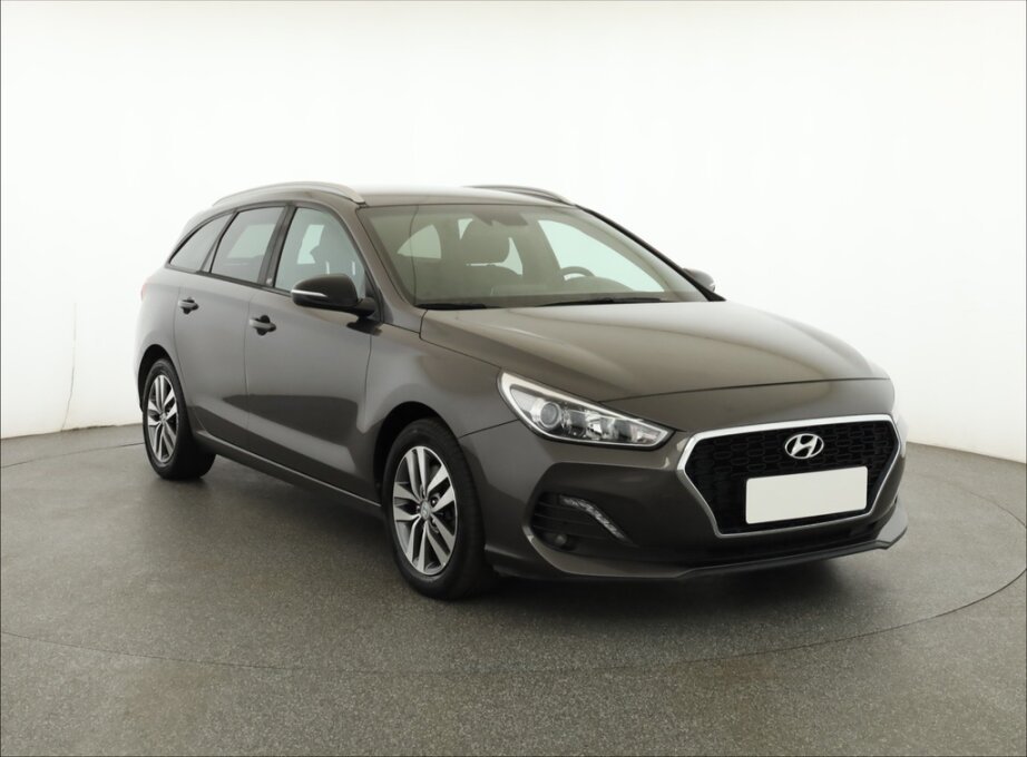 Hyundai i30, 1.0 T-GDITrikolor , ČR,2.maj,, Combi,