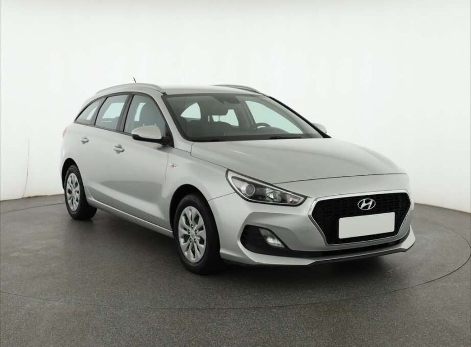 Hyundai i30, 1.4 CVVT, ČR,1.maj, Serv.kniha,,