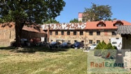 Prodej rodinného domu - usedlosti, Praha 10 -