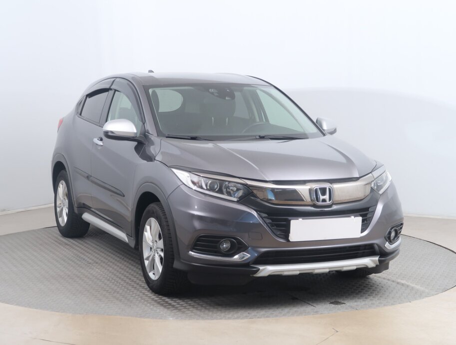 Honda HR-V, 1.5 i-VTEC, ČR,2.maj, Serv.kniha, Navi