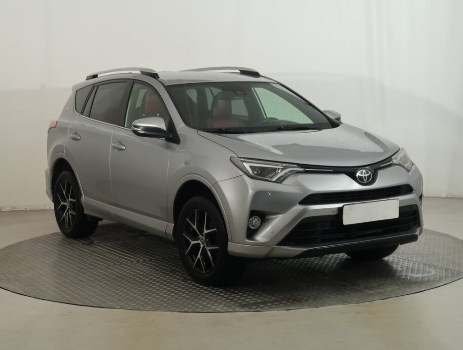 Toyota RAV4, 2.0 VVT-iSelection , 4X4, ČR,2.maj,,