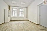 Pronájem atraktivního souboru tří kanceláří (77
