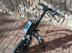 Přídavný elektrický pohon k invalidnímu