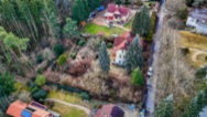 Secesní vila v téměř původním stavu v Senohrabech s velkým pozemkem a vlastním lesem