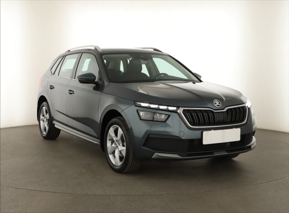 Skoda Kamiq, 1.0 TSIAmbition Plus , ČR,1.maj,, SUV
