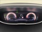 Peugeot 3008, 1,2 96kW ALLURE LED PANO NAVI, SUV,