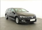 VW Passat, 2.0 TDIR-Line , Automat, Kůže, Navi,,
