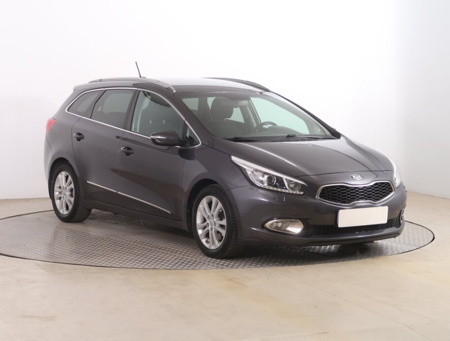 Kia Ceed, 1.6 CRDiPlatinum , ČR,2.maj,, Combi,